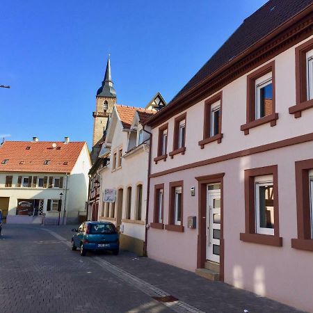 Villa Kerzenheimer Tor Gollheim Exterior foto